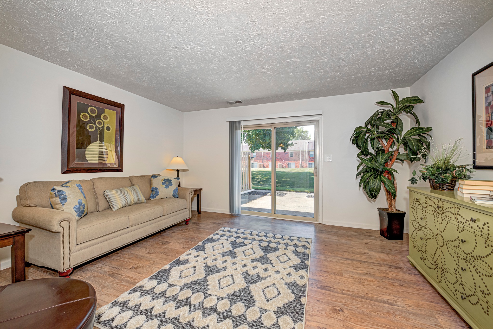 Greenwood Oaks Townhomes Image 4