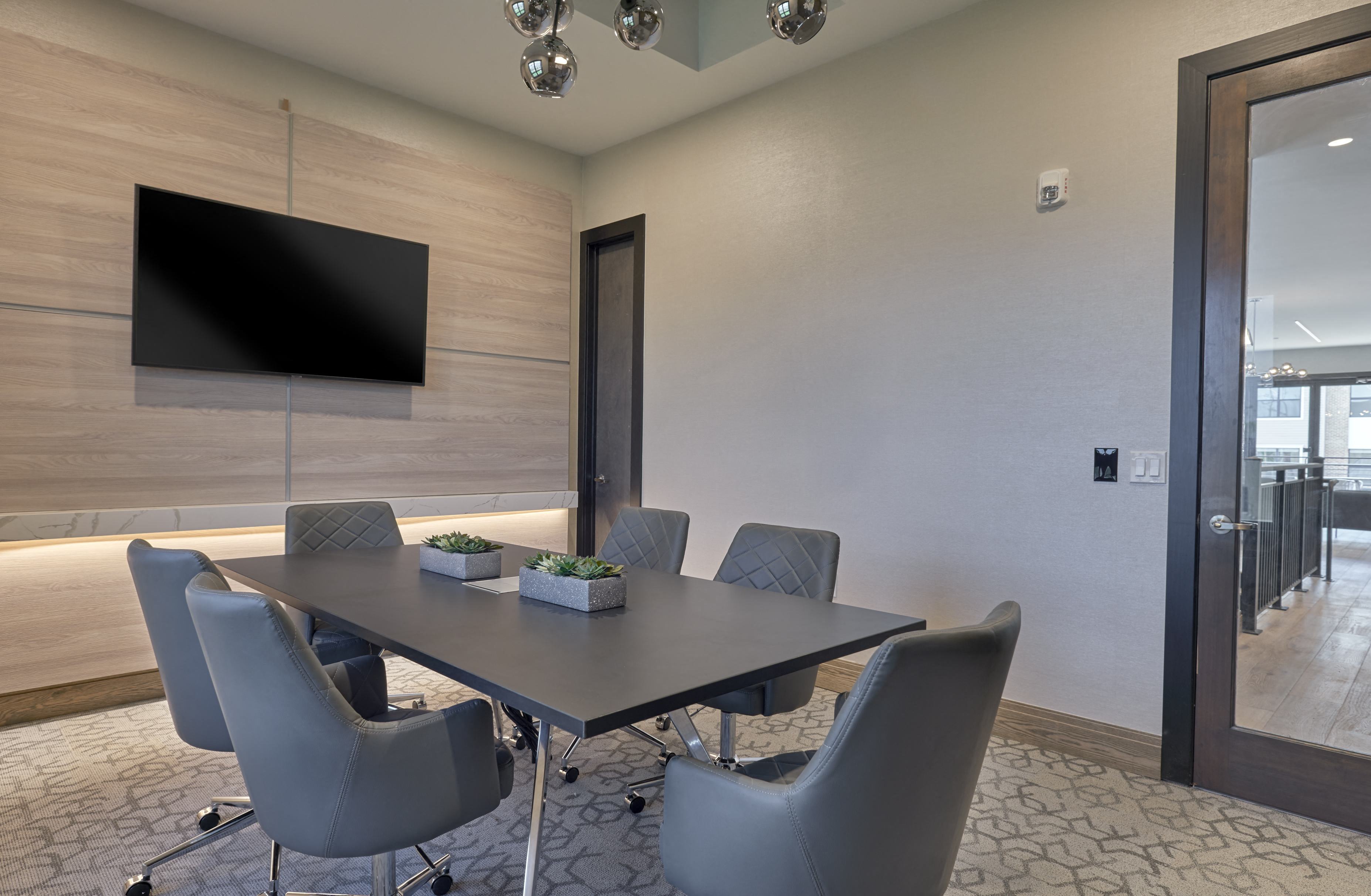 Central and Oak Image 15