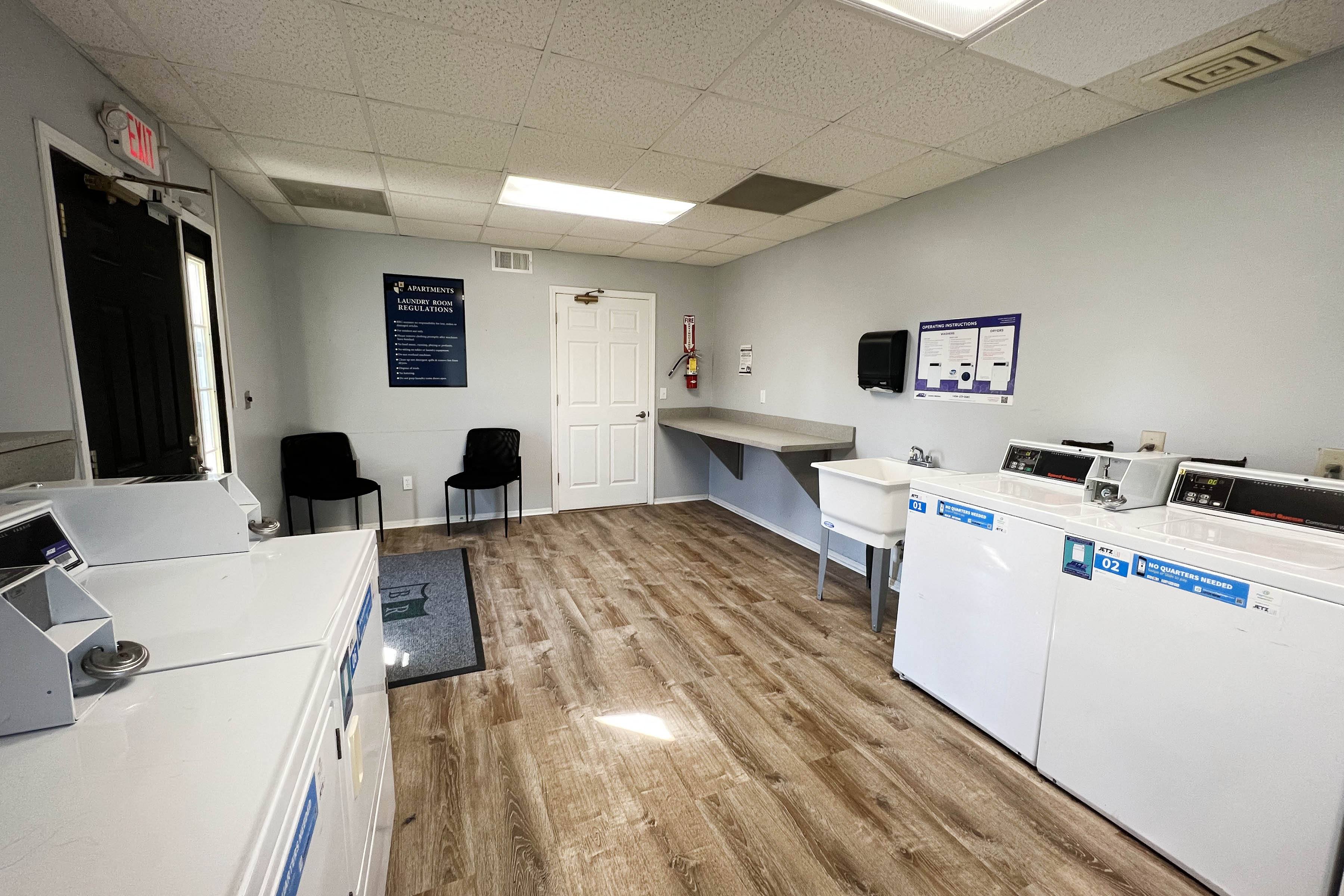 Eagle Crest Apartments Image 14