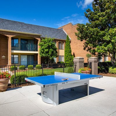 Hurstbourne Grand Apartments Image 4