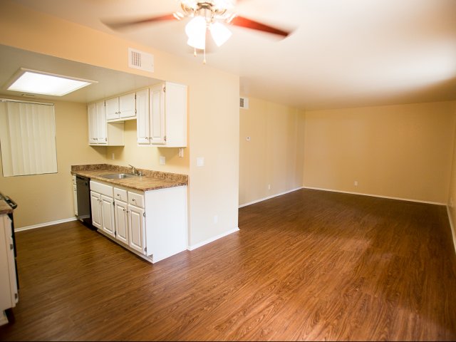 Vineyard Village Image 3