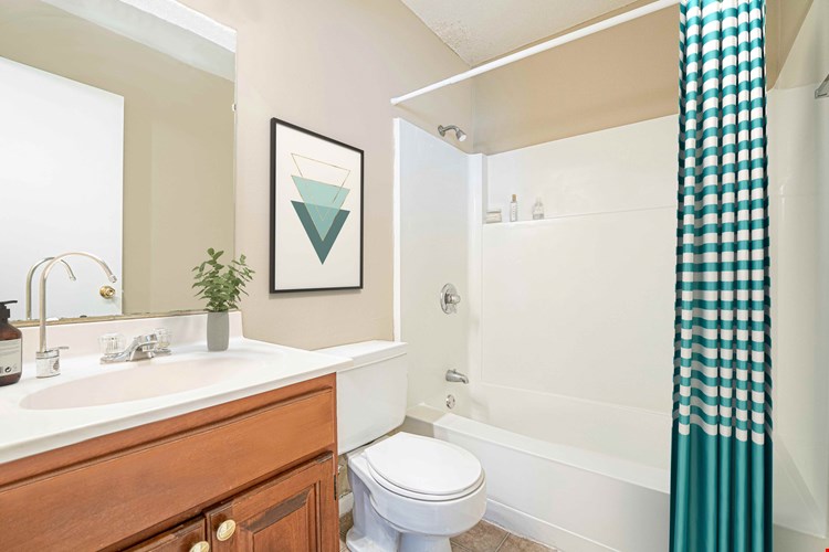 Columbia Crossing Image 6