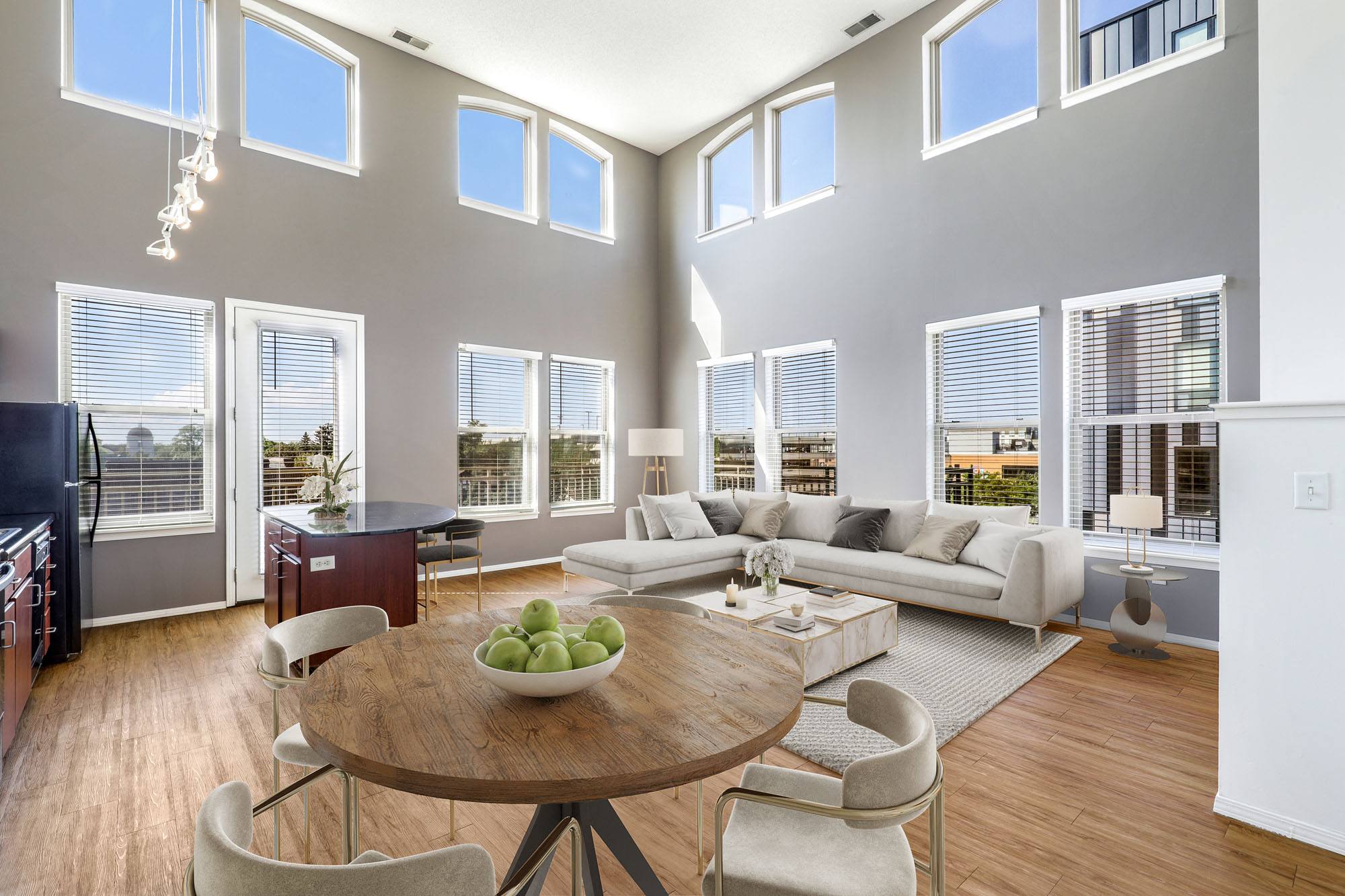 Uptown Lake Apartments Image 1