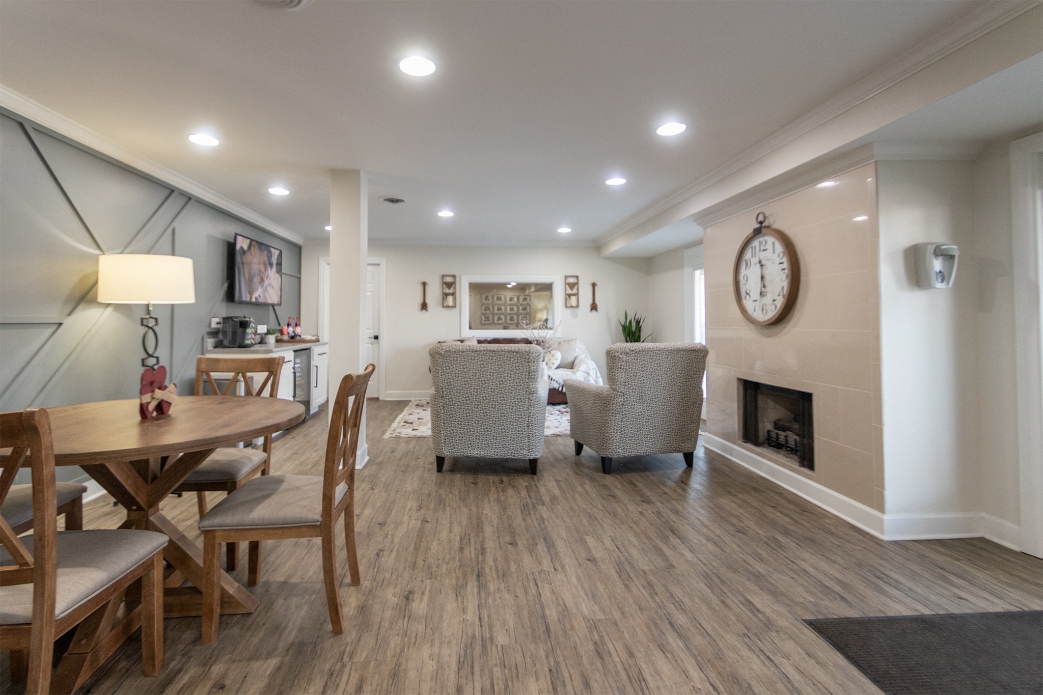 Blue Grass Manor Image 51