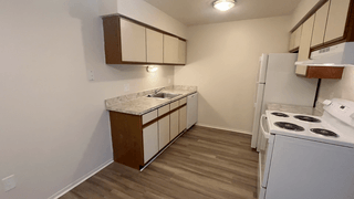 Lakeside Village Apartments Image 69