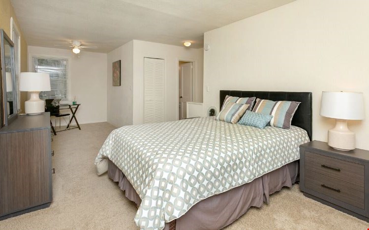 St Johns Landing Apartments Image 9