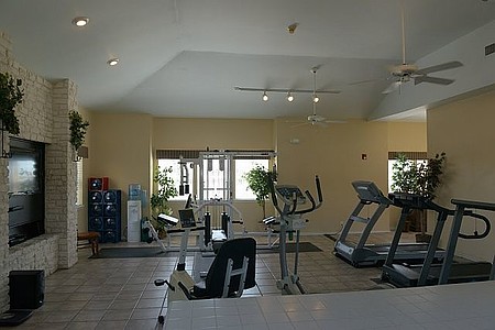 Northwood Luxury Apartments Image 3