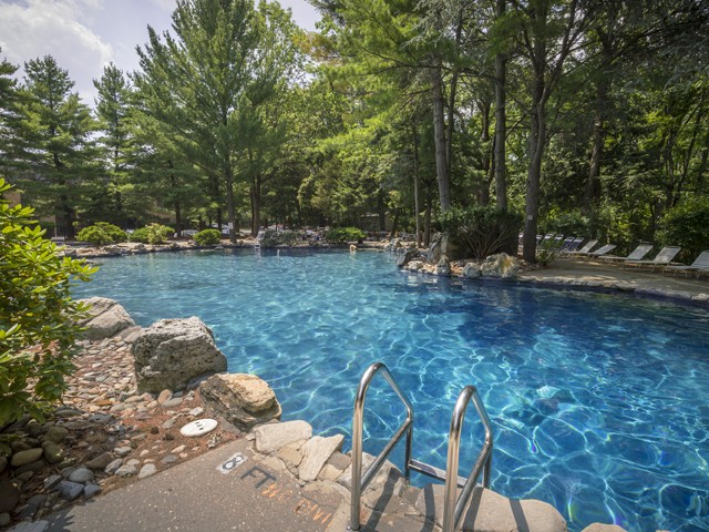 Hidden Lake Image 10