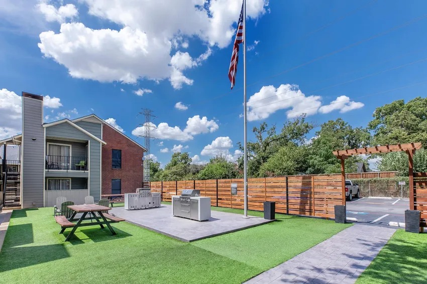 Spanish Breeze at Bachman Lake Image 2