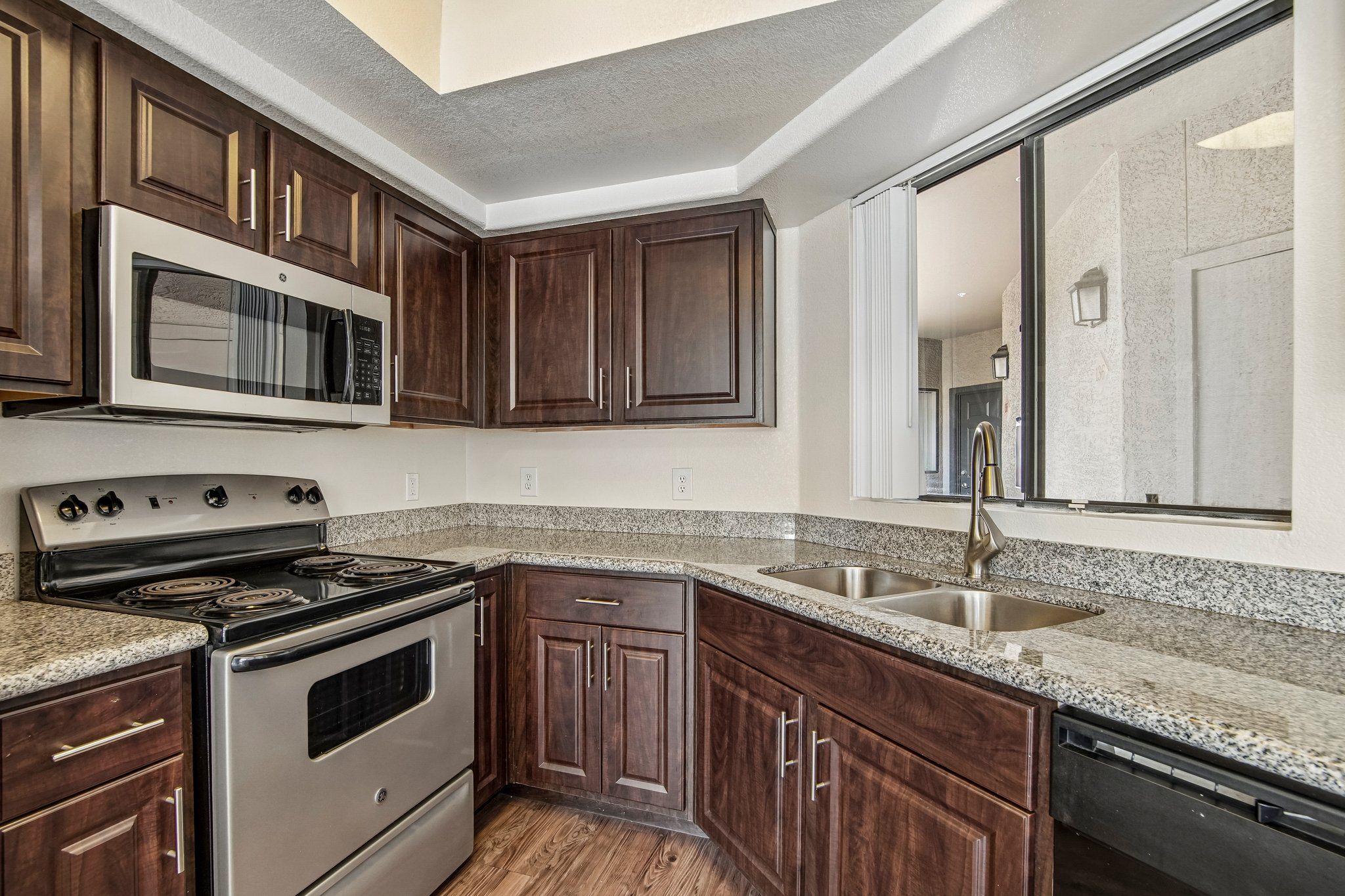 Ingleside Apartments in Phoenix, Arizona