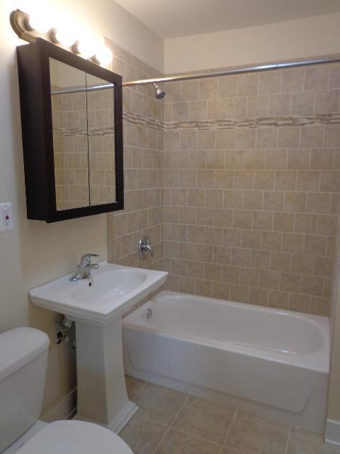 871-77 W. Lill Image 6