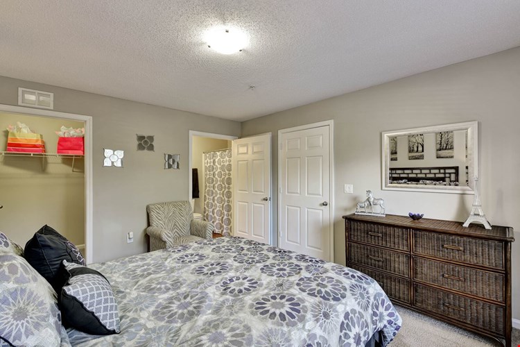 The Park at Riverview Apartments Image 35