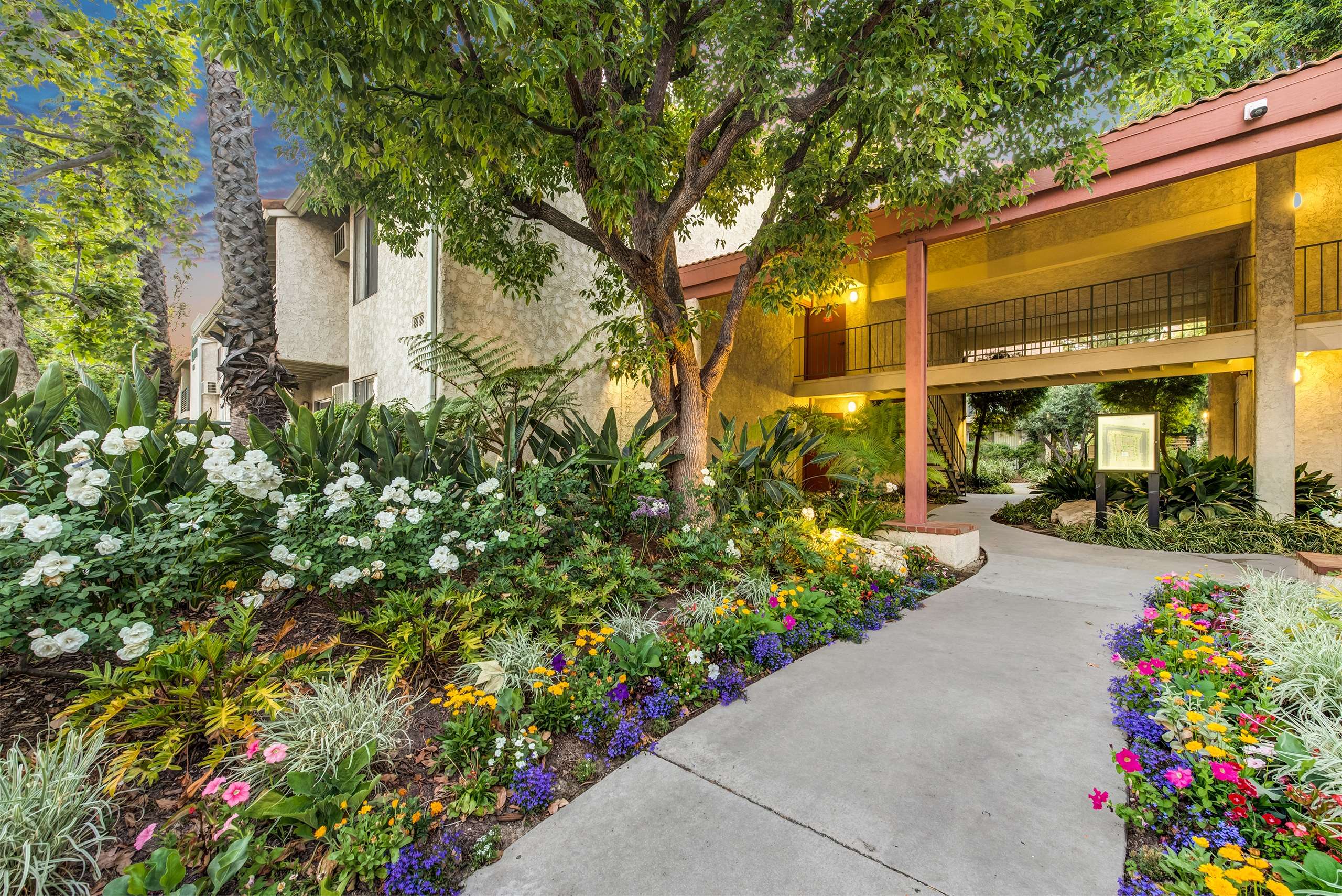 Village Pointe Apartments Image 14