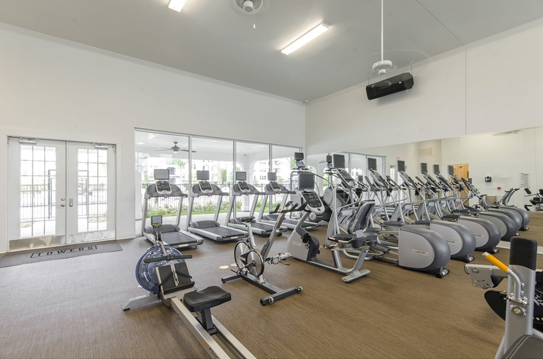 The Towers Woodland Image 19