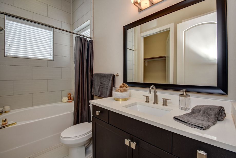 Camden Highland Village Image 32