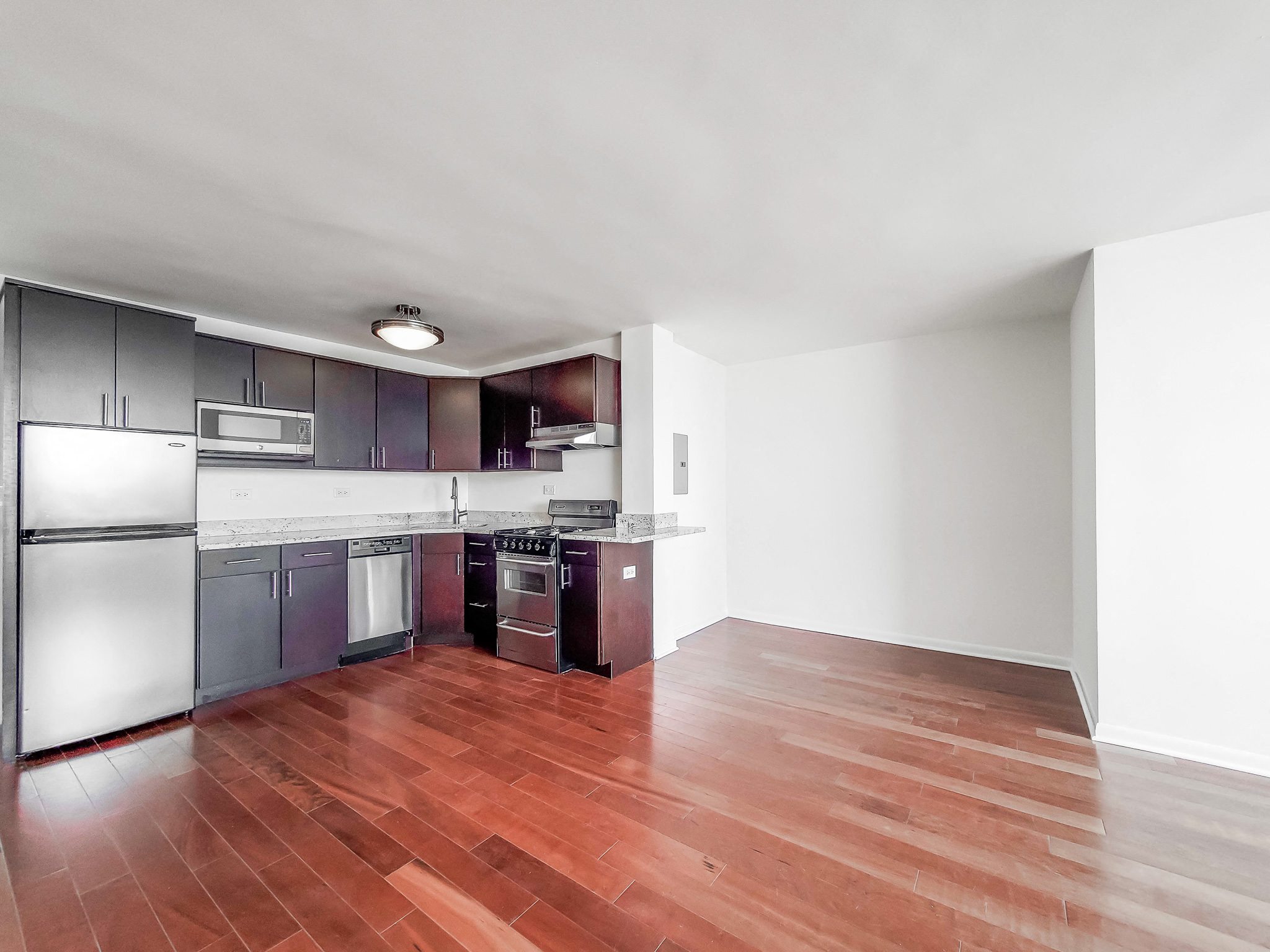 Presidential Apartments Image 22