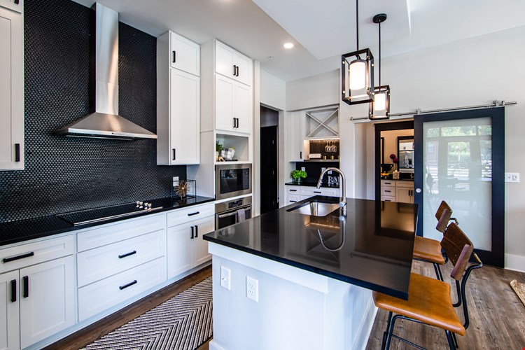 The Village at Commonwealth Image 26