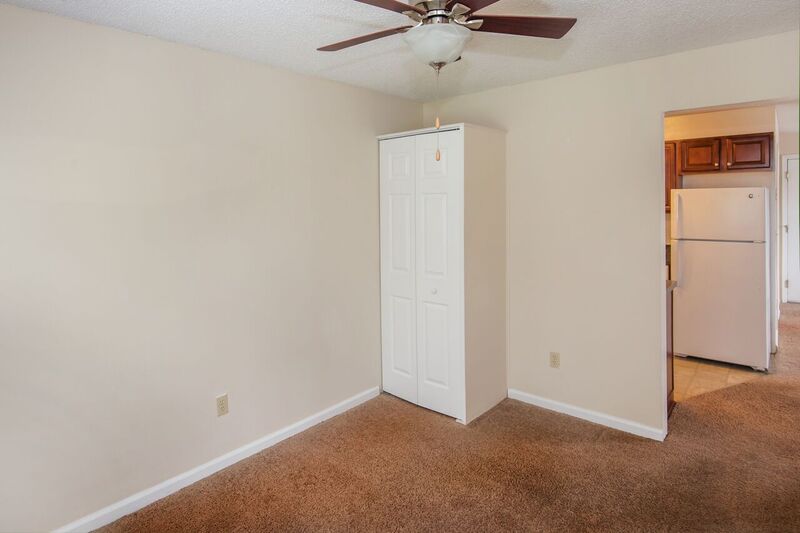 Lakeview Apartments Image 14