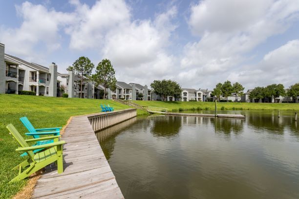 Signature Point Apartment Homes Image 2
