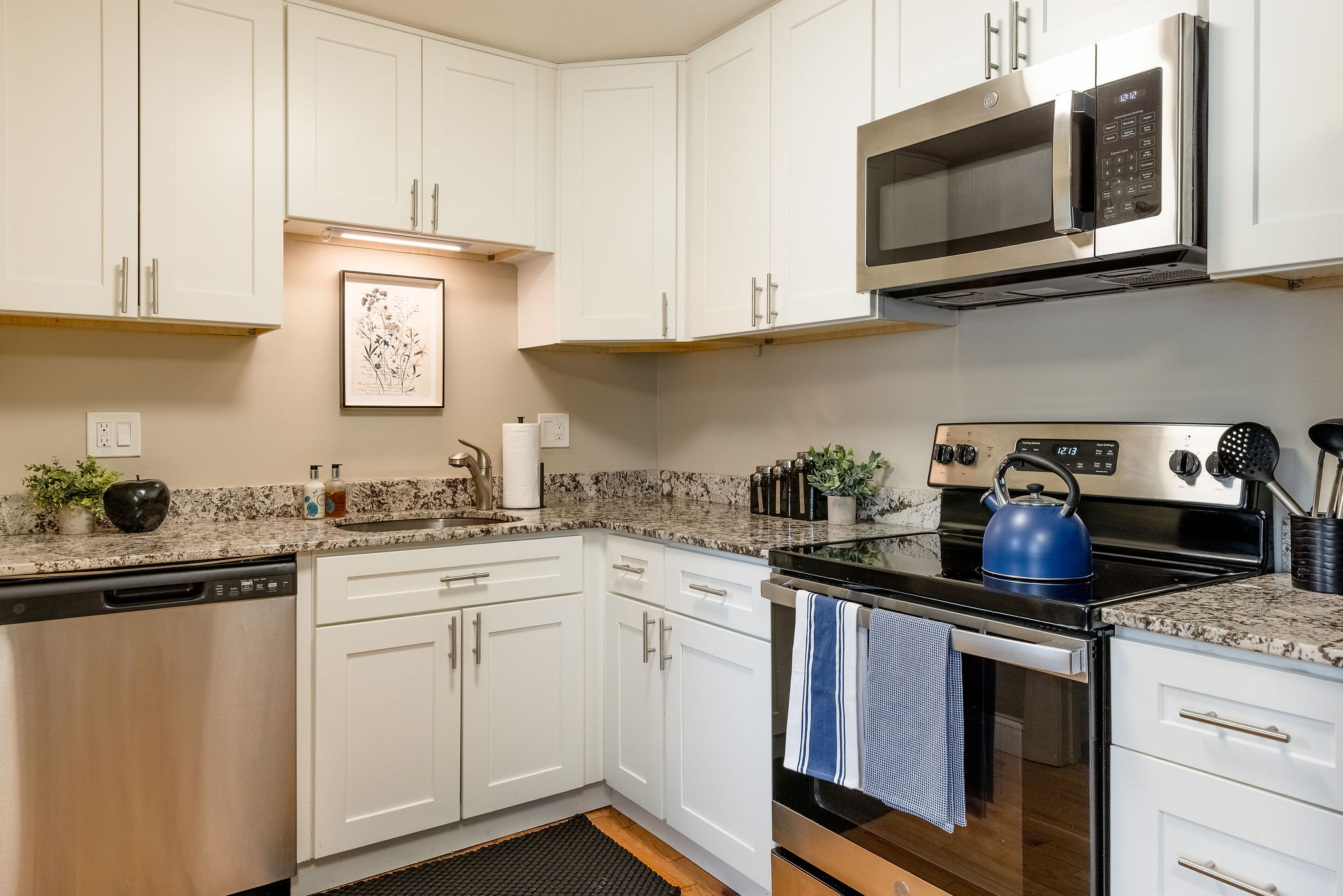 North East Apartment Community Image 14