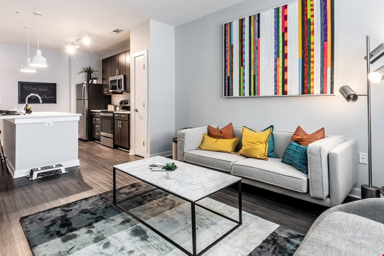 ICON at Gallerie Image 6