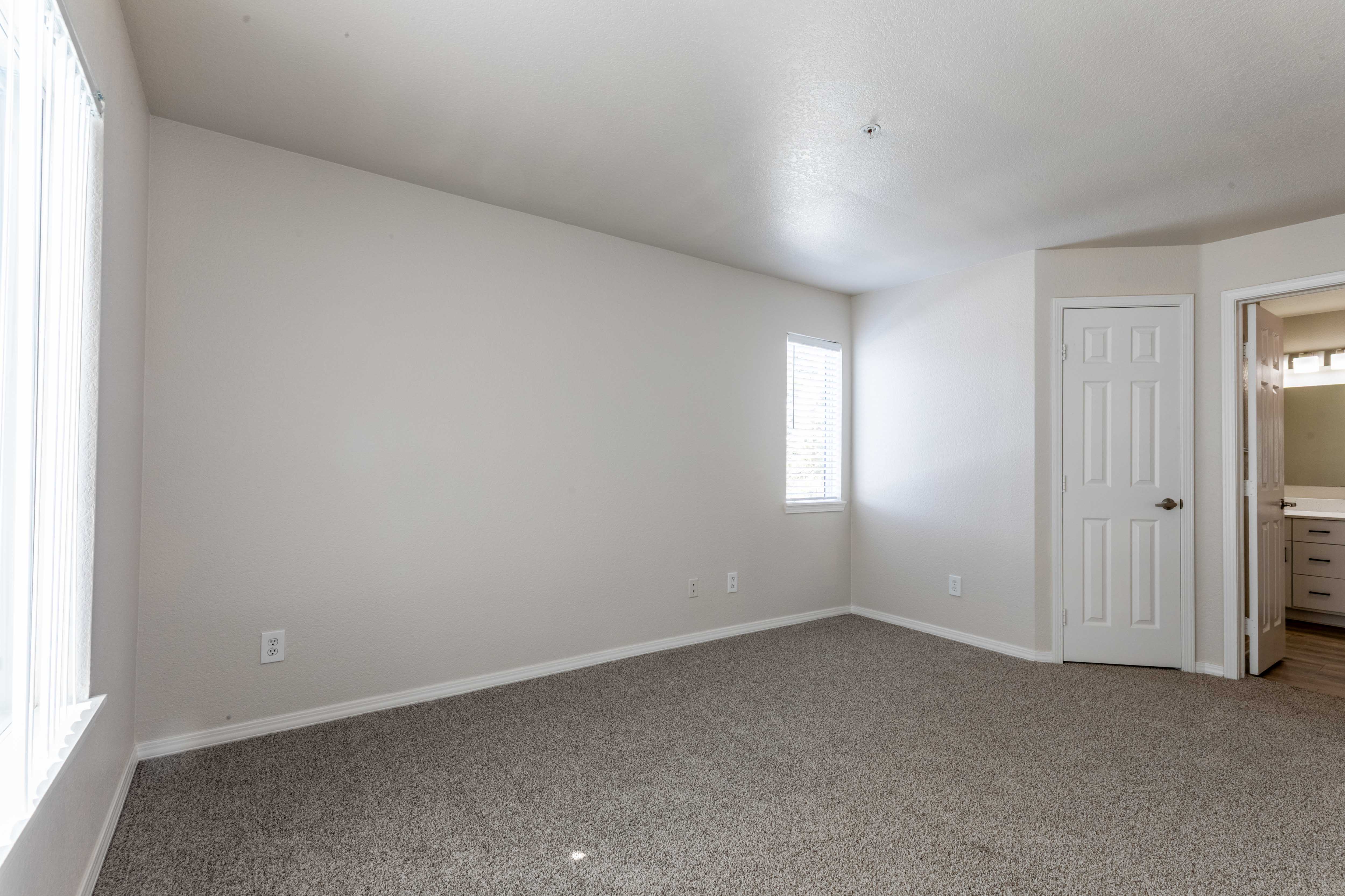 Pavilions at Silver Sage Apartments Image 32