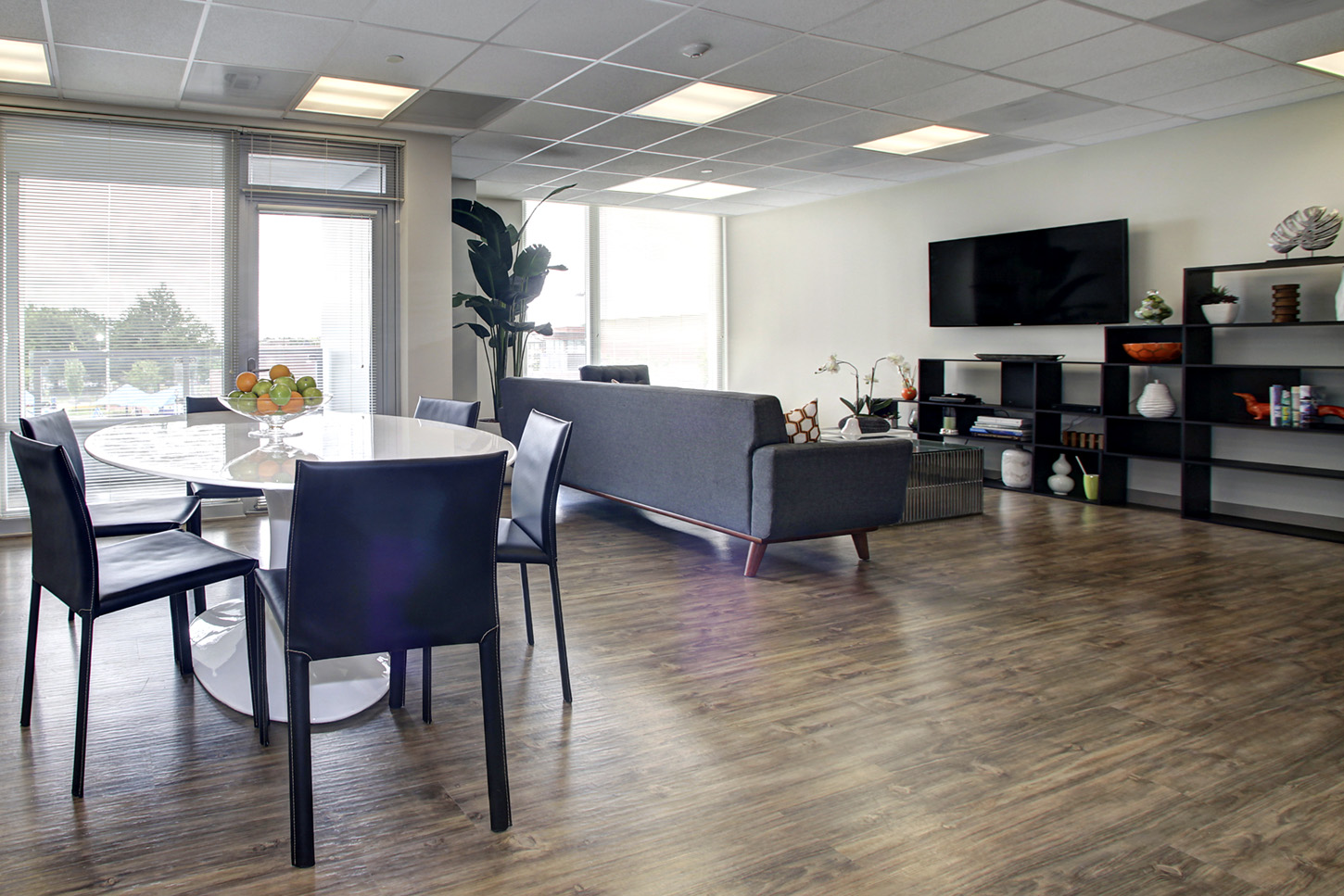 Hodge on 7th Image 10