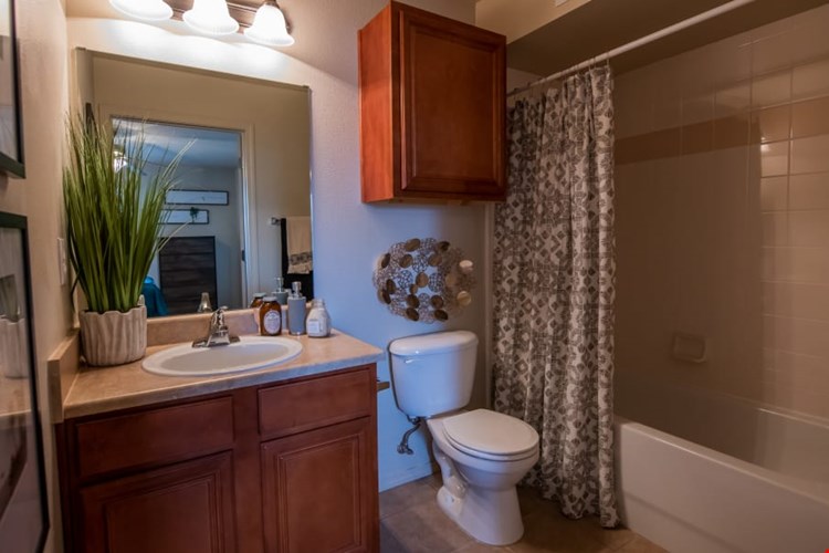 Colonies at Hillside Image 11