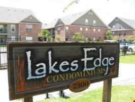 Lake's Edge  Image 1