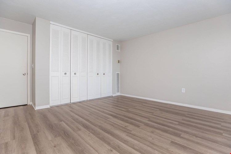 The Perch on Lake Image 17