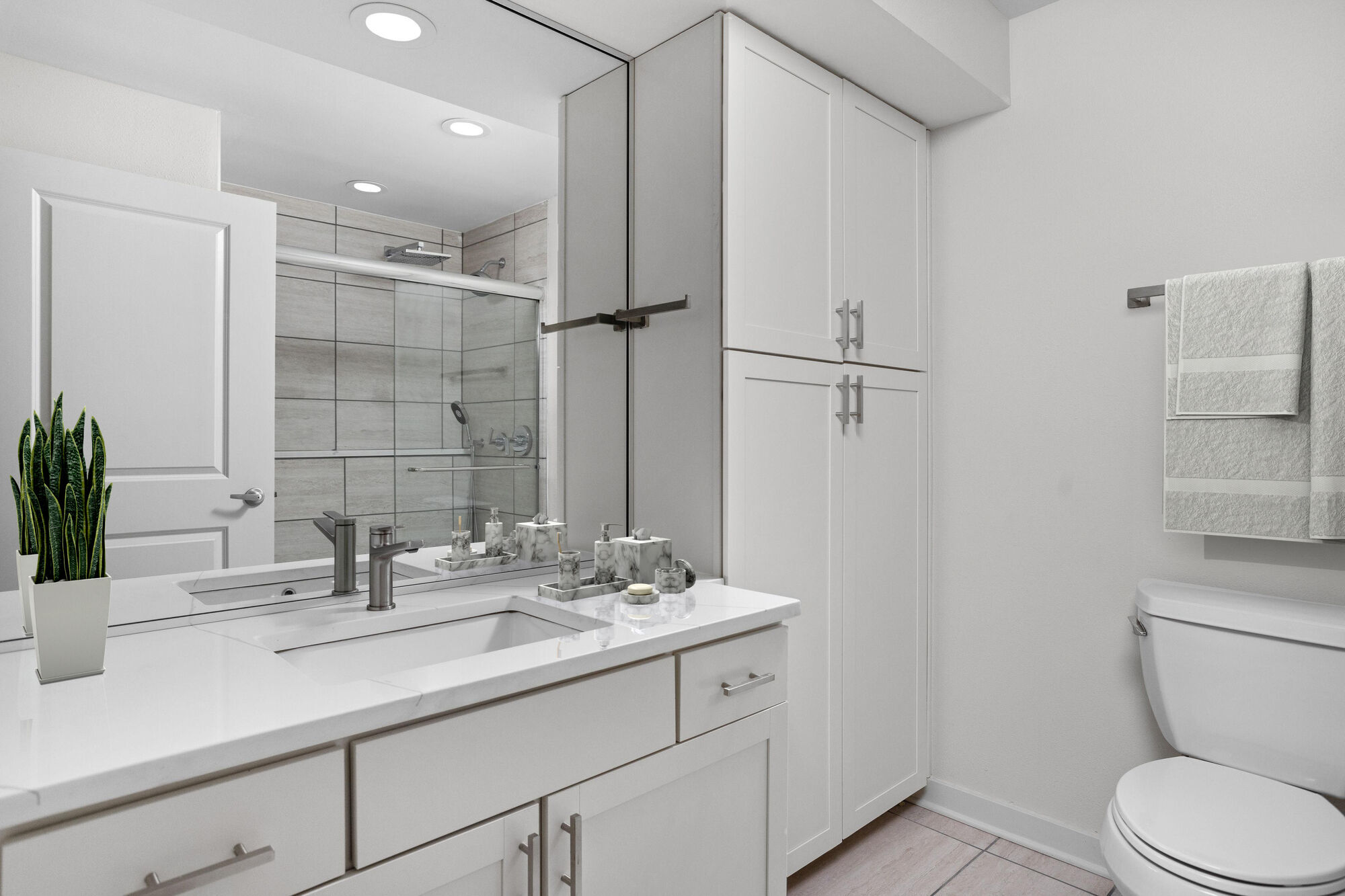 VITRA Apartments Image 21