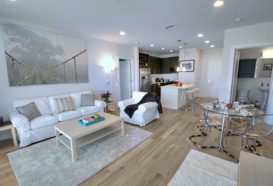 1125 Jefferson Image 2