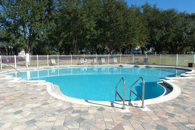 5405 Lindley Image 1