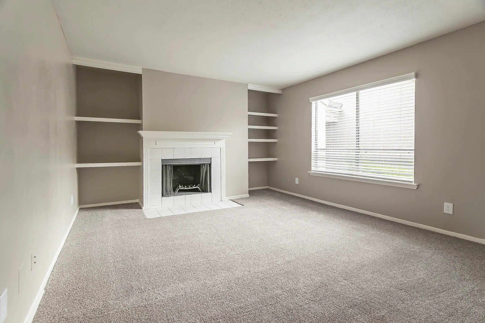 Amber Dawn Apartments Image 3