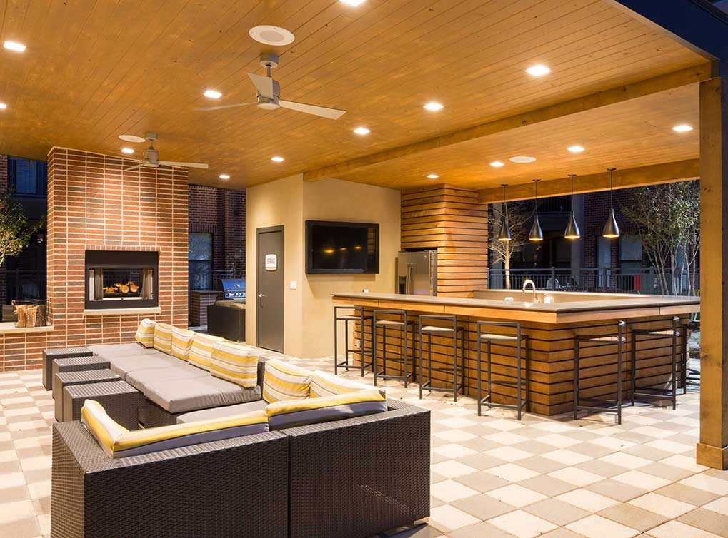 Outdoor Kitchen