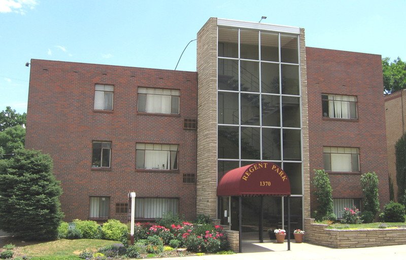 Regent Park Apartments Image 3