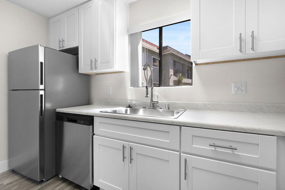 Hills at Fashion Valley Image 6