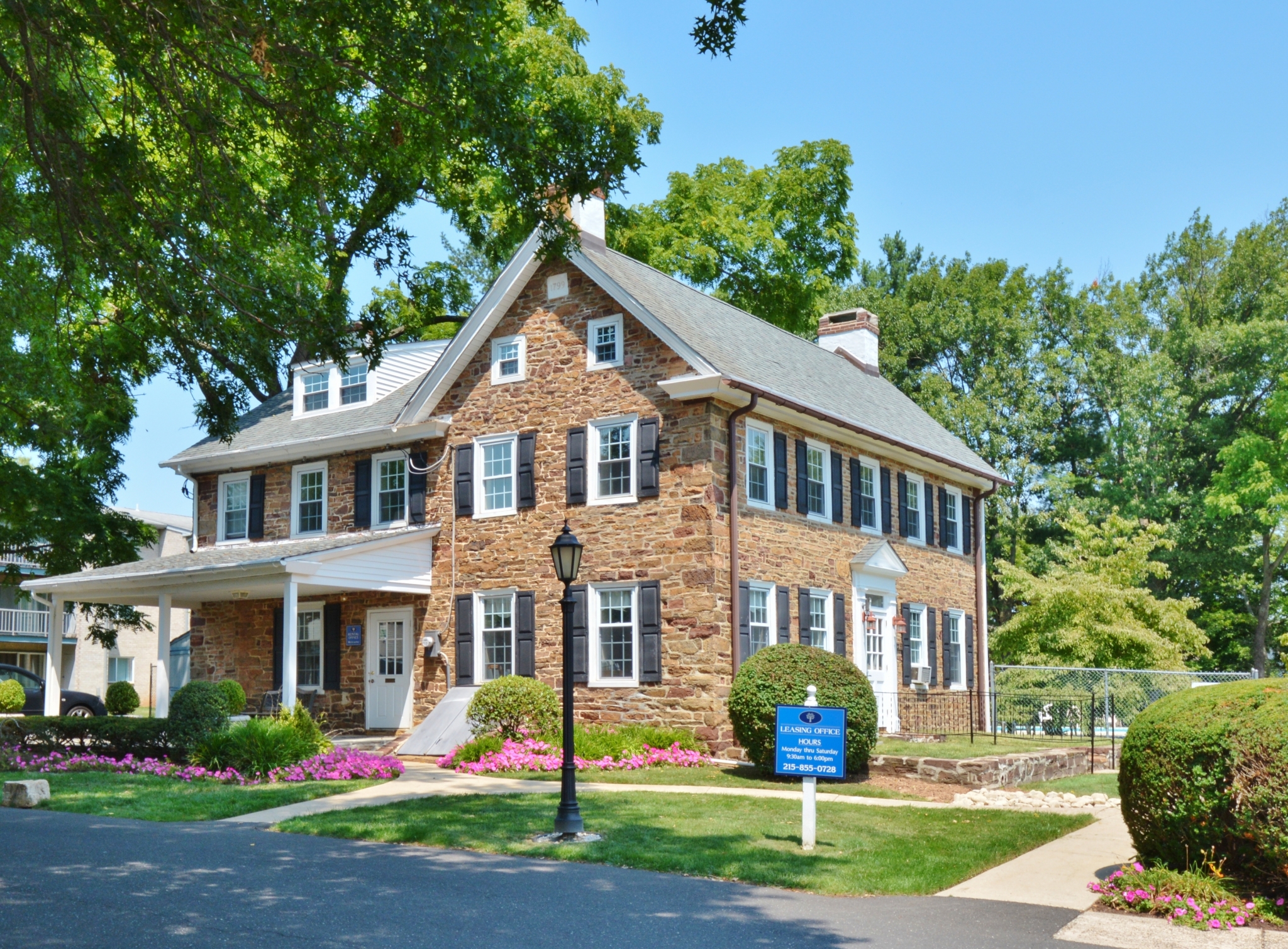 Leasing and Management Office