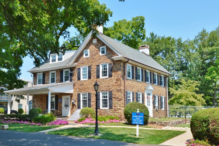 Leasing and Management Office