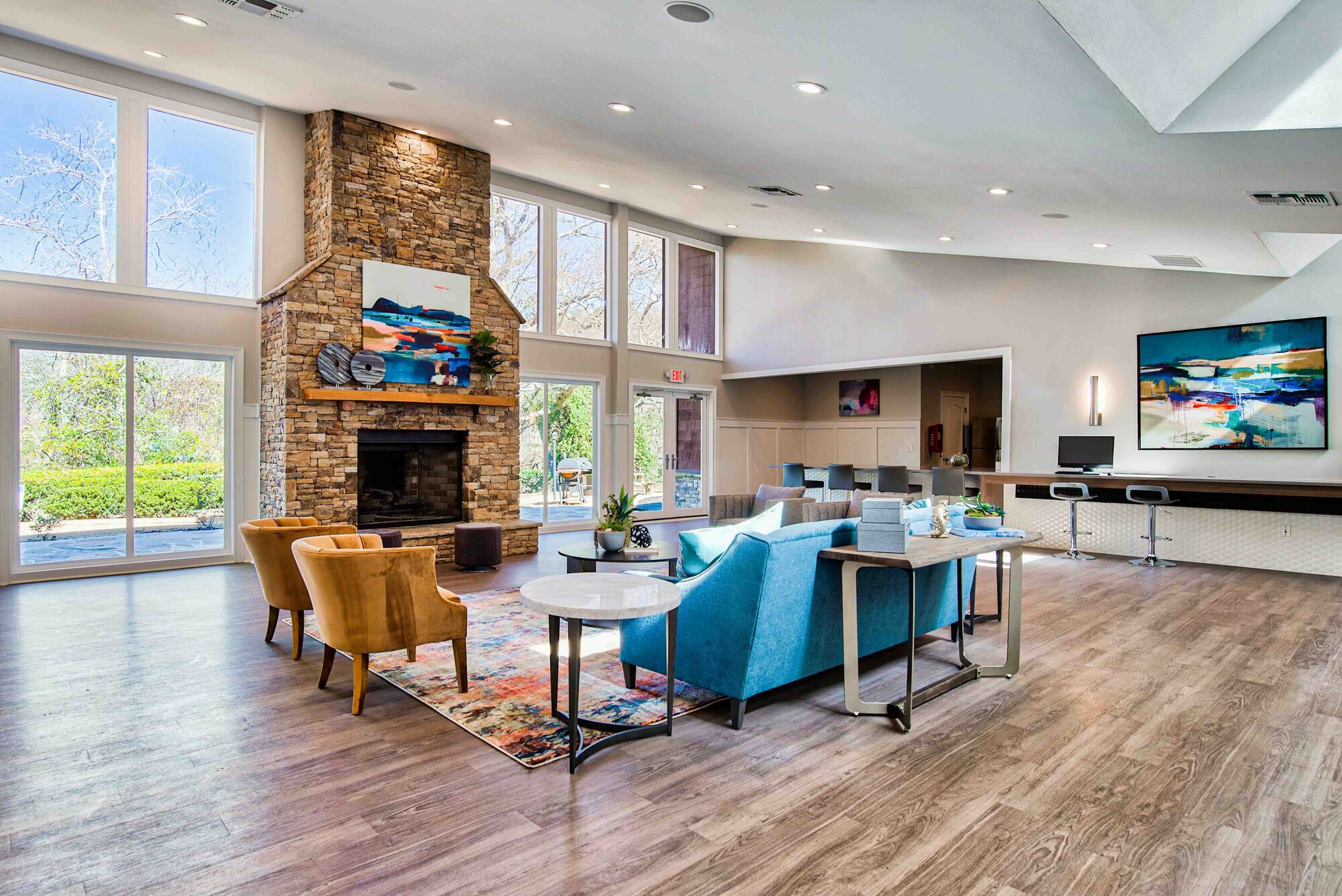 The Lodge on the Chattahoochee Apartments Image 2