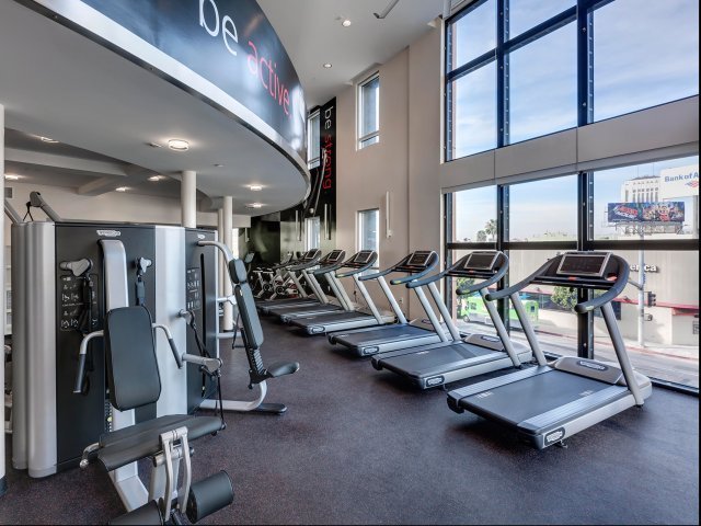 Wilshire La Brea Image 13