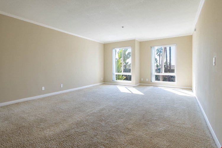 Vantage Hollywood Image 16