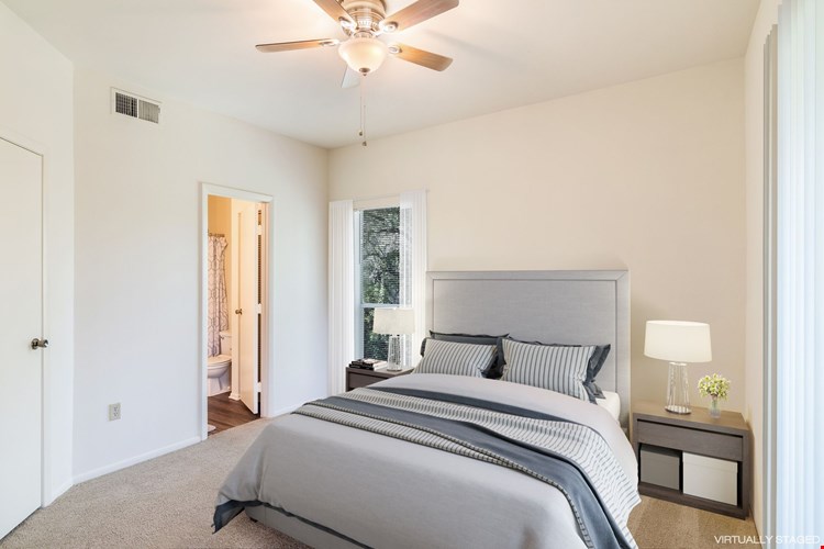 Arium Grove Walk Image 8