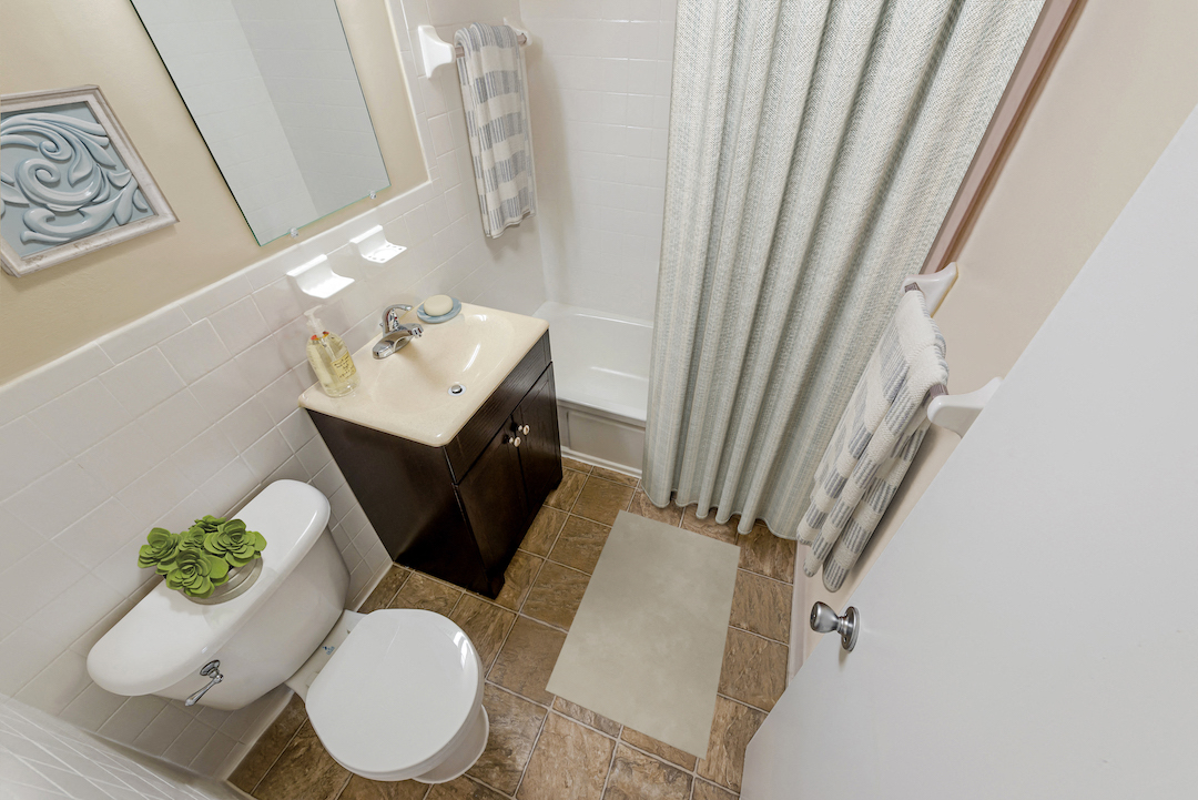 Oxon Hill Village Image 2