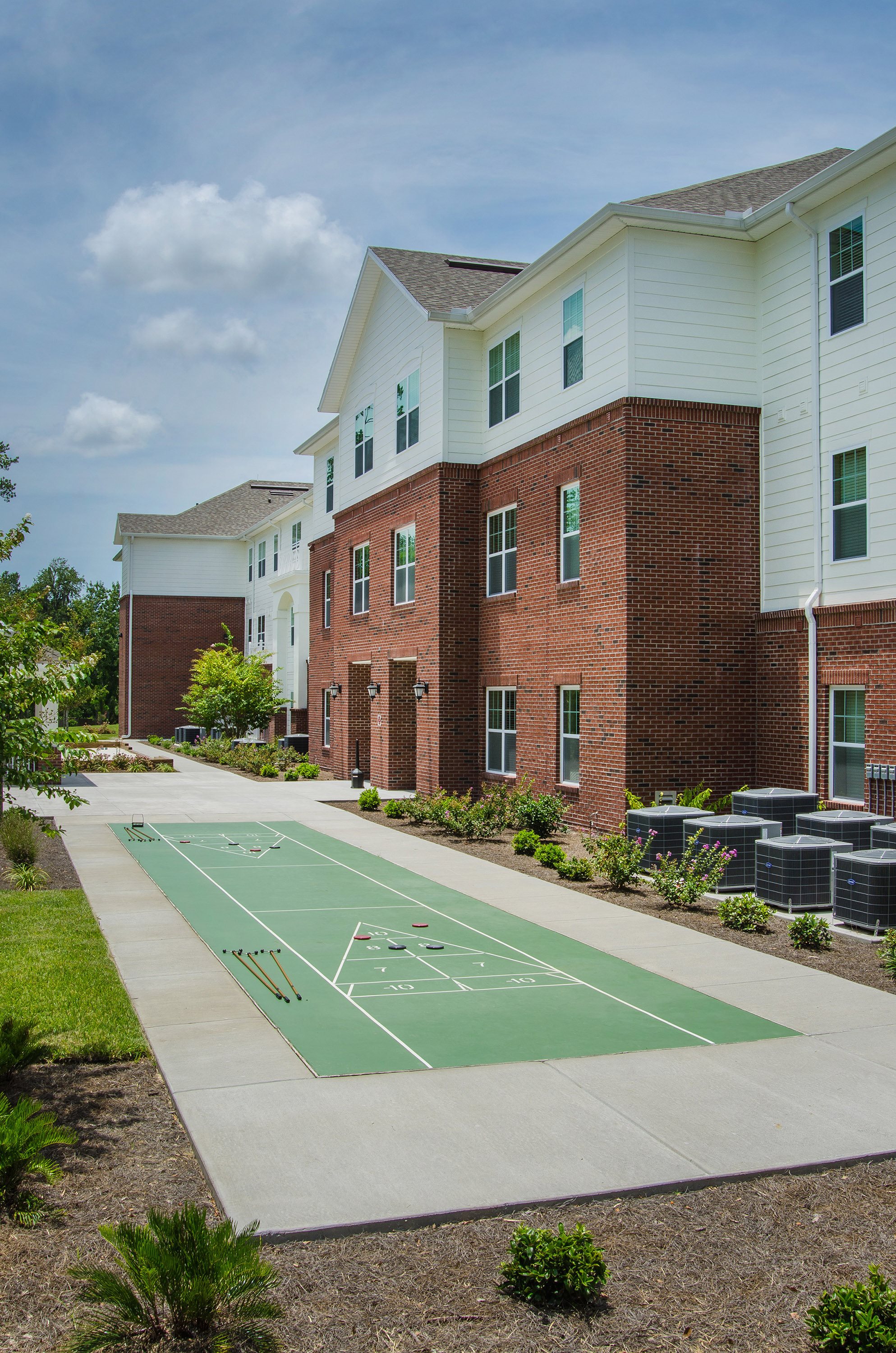 Magnolia Gardens Image 8