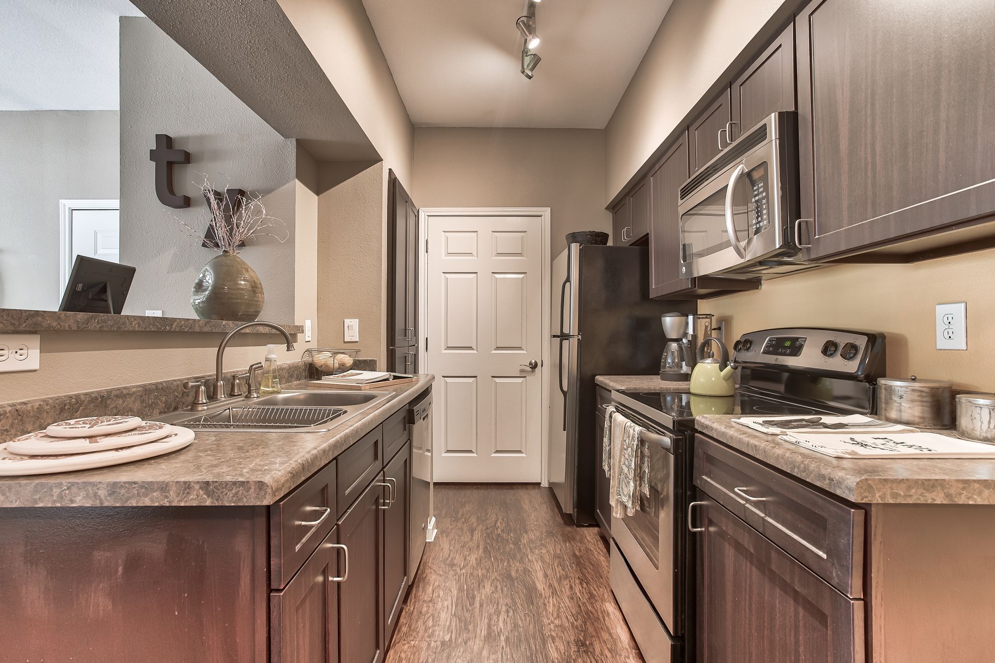 The BLVD at Medical Center Image 35