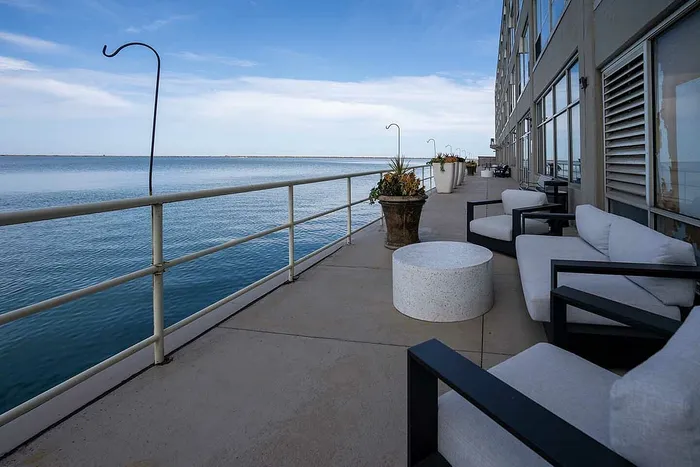 The Shoreline Apartments Image 3