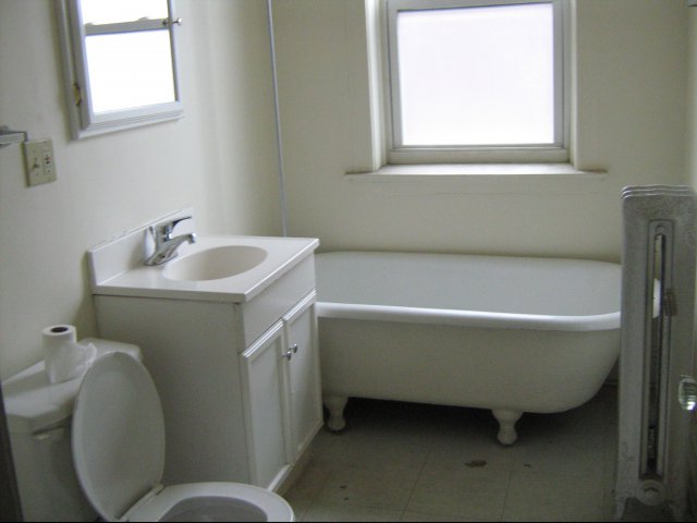 4859 S Champlain Image 10