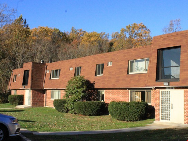 Hollow Run Apartments Image 3
