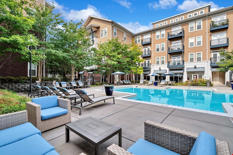 Camden Monument Place Image 21